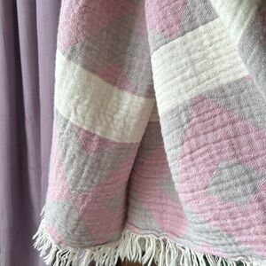 College Dorm Life Twin XL Blanket Wrap Woven Loom Organic Cotton Pink + Gray